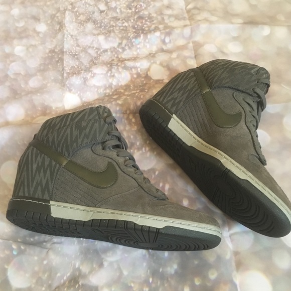 Nike Women’s Sky Hi Dunk Print Sz 9 - Picture 5 of 8